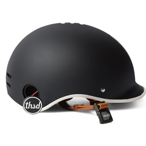 thousand helmet carbon black 2 2000x a680b4af d14d 4f30 96a2 aee35b836788