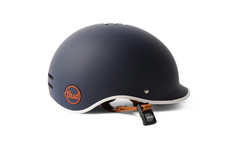 thousand helmet thousand navy 1 2000x 080b7a91 f0ca 467b afd1 fd6532bf8ab1